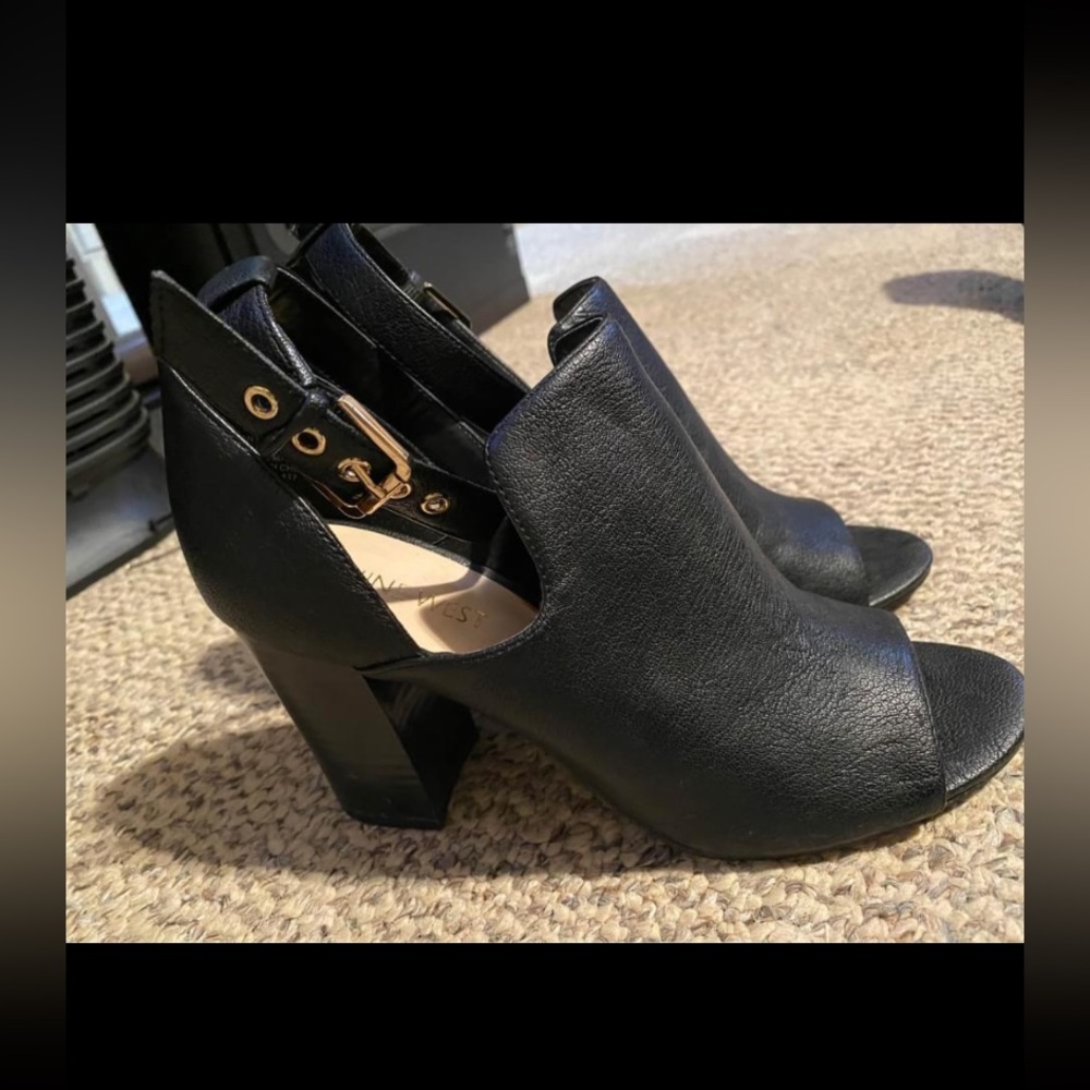 Women’s shoes
